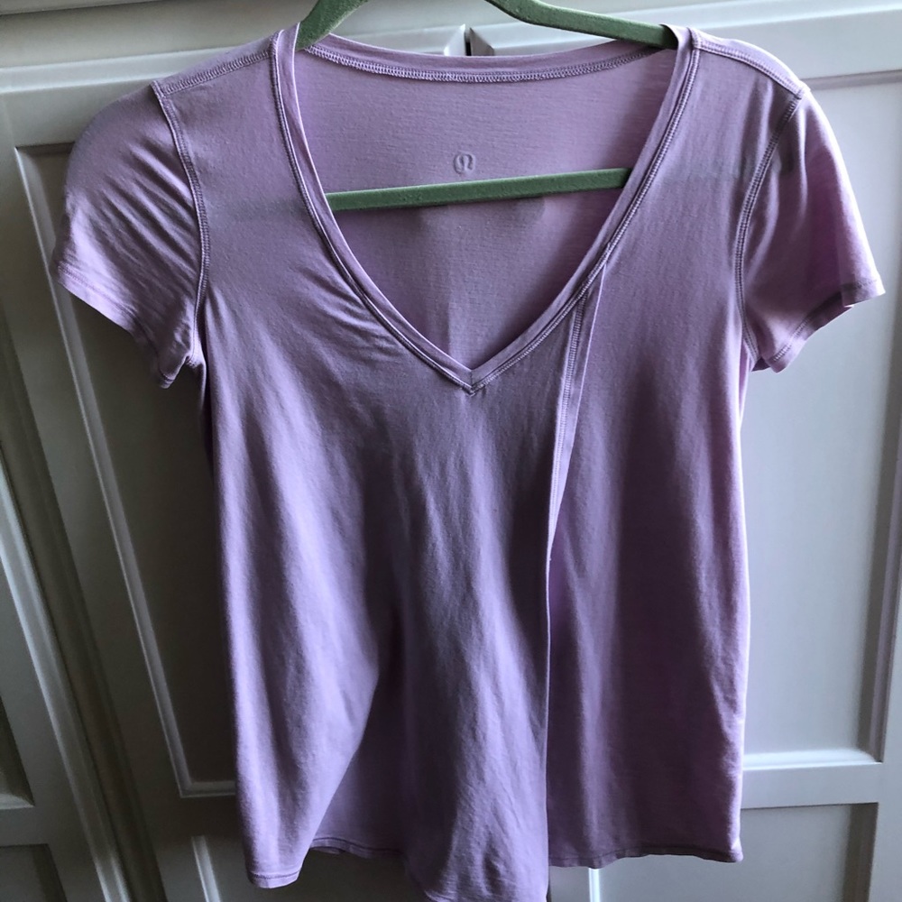 GUC lululemon size 4 knot a problem tee